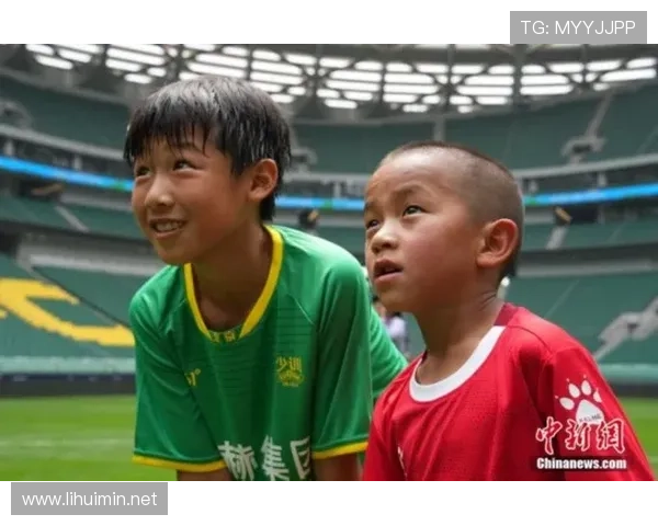 李金羽：球队展现独特风格踢出精彩足球